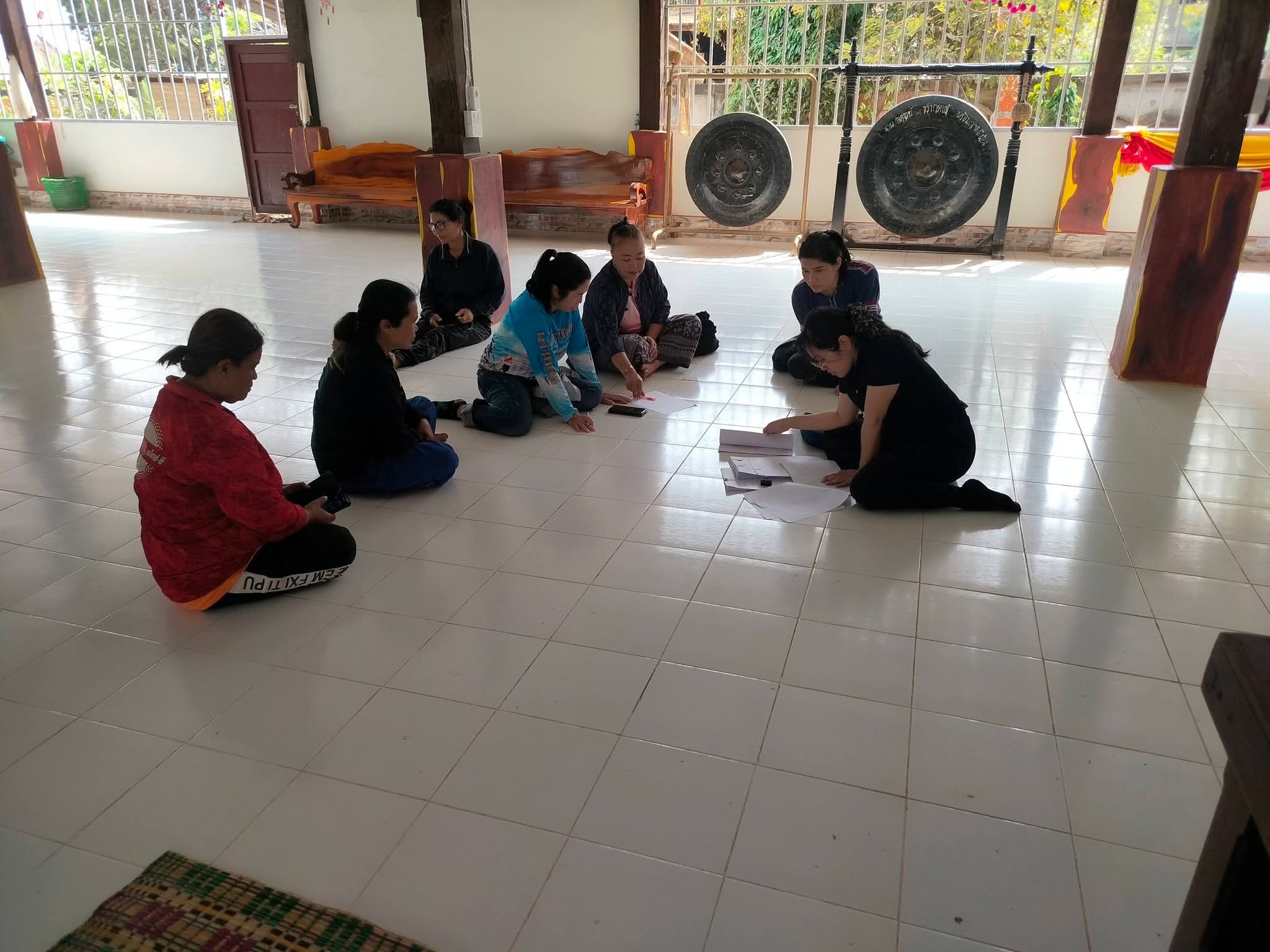 💐พช.ดงหลวง : ลงพื้นที่จัดประชุมคณะทำงานขับเคลื่อนกองทุนพัฒนาบทบาทสตรี ระดับตำบล