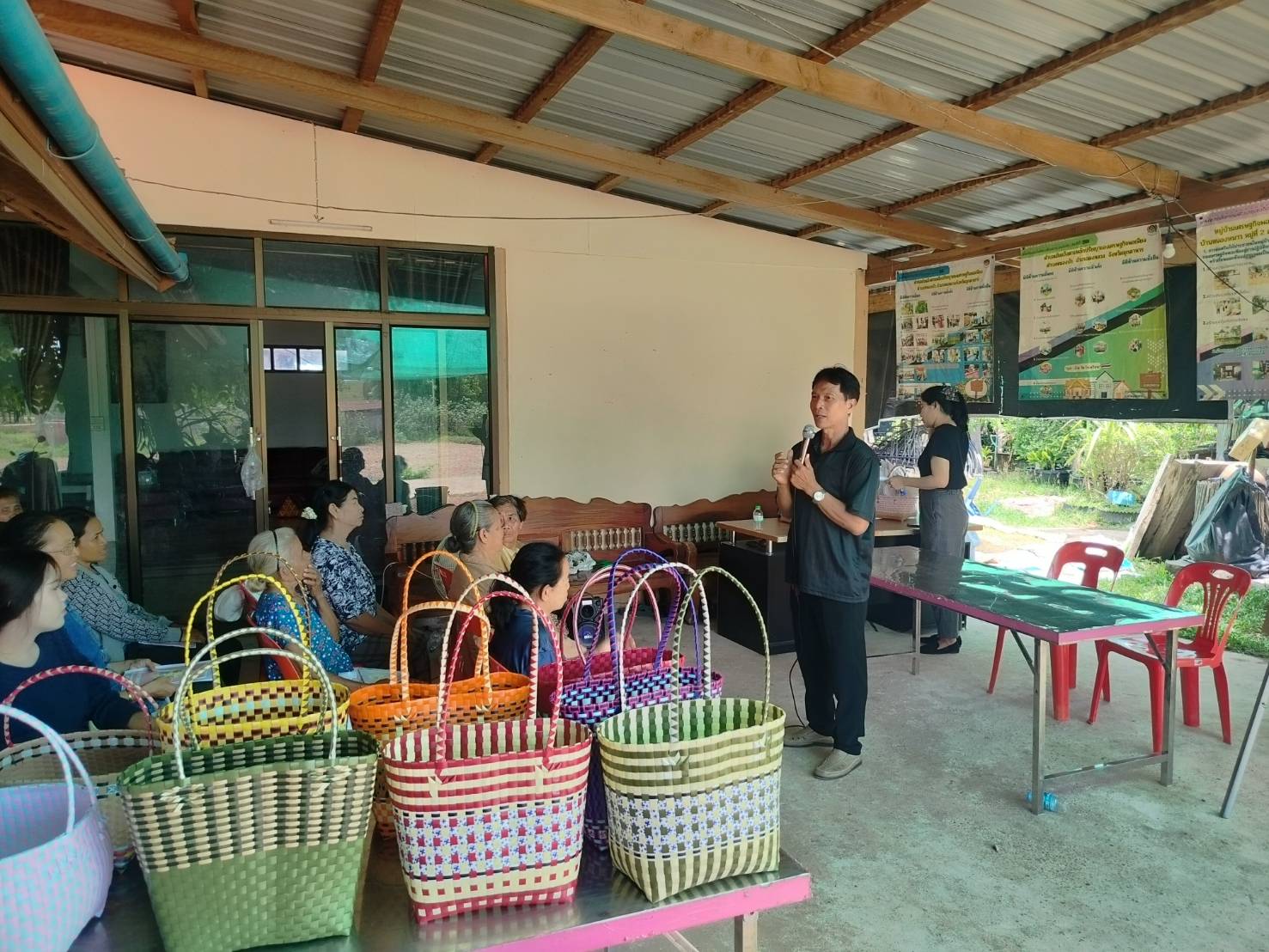 🤹พช.ดงหลวง : ขับเคลื่อนกิจกรรมการบริหารจัดการชุมชนในหมู่บ้าน 🌱🏘️