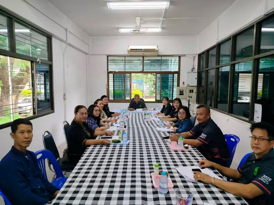 พช.ดงหลวง : จัดประชุมคณะอนุกรรมการกลั่นกรองและติดตามการดำเนินงานกองทุนพัฒนาบทบาทสตรีอำเภอ ครั้งที่ 5/2569 👩‍💼📋